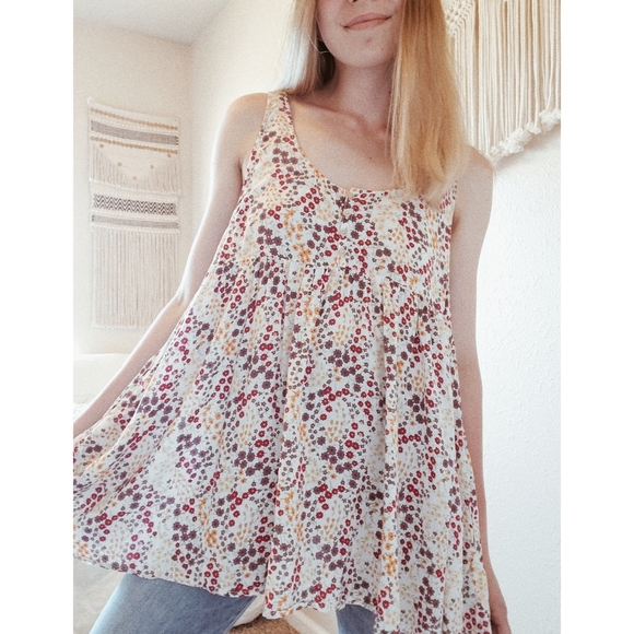 Free People Tops - FREE PEOPLE Floral Button Sleeveless Babydoll Tank